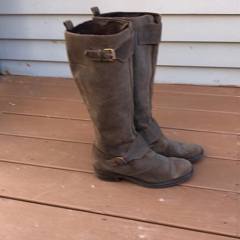 Women’s crew boots